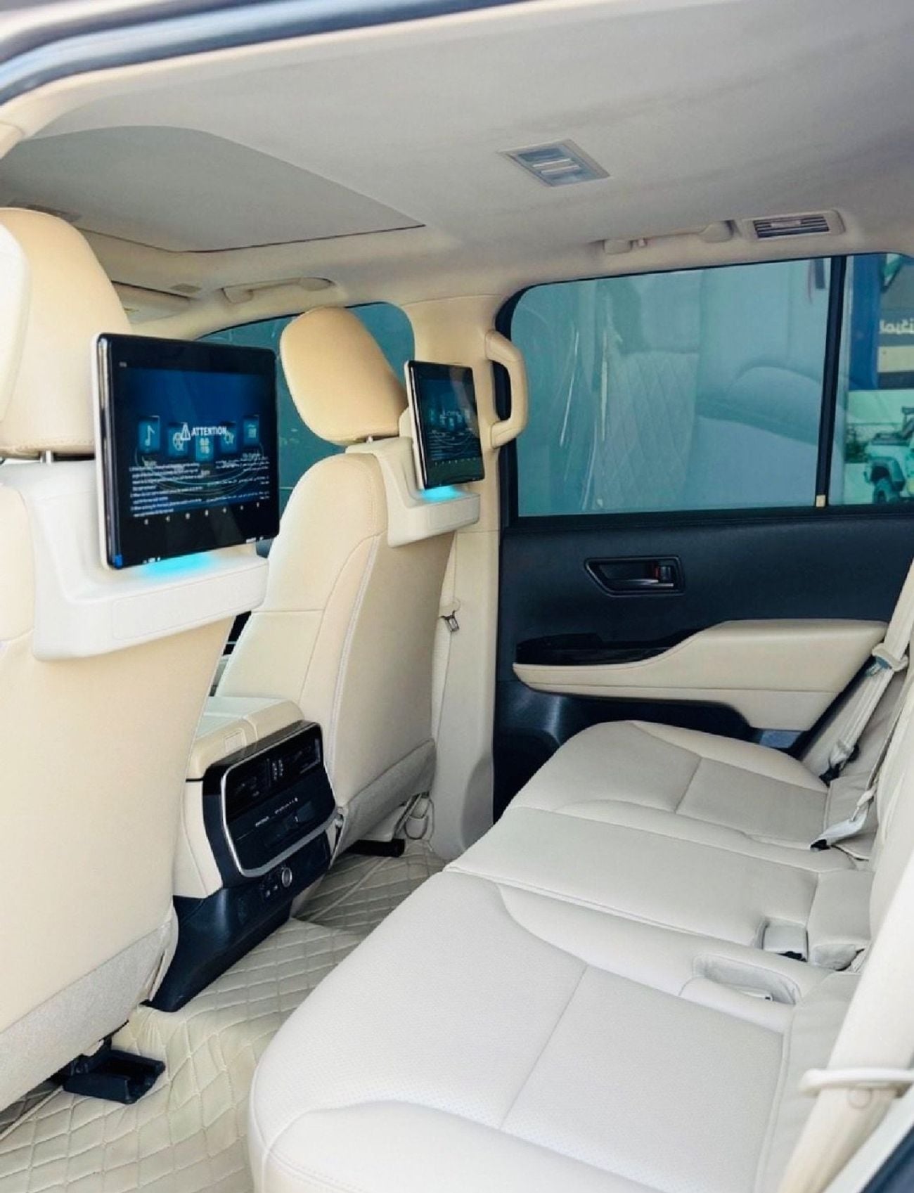 تويوتا لاند كروزر GXR 2022 MODEL V6 4.0L ENGINE FULL OPTION