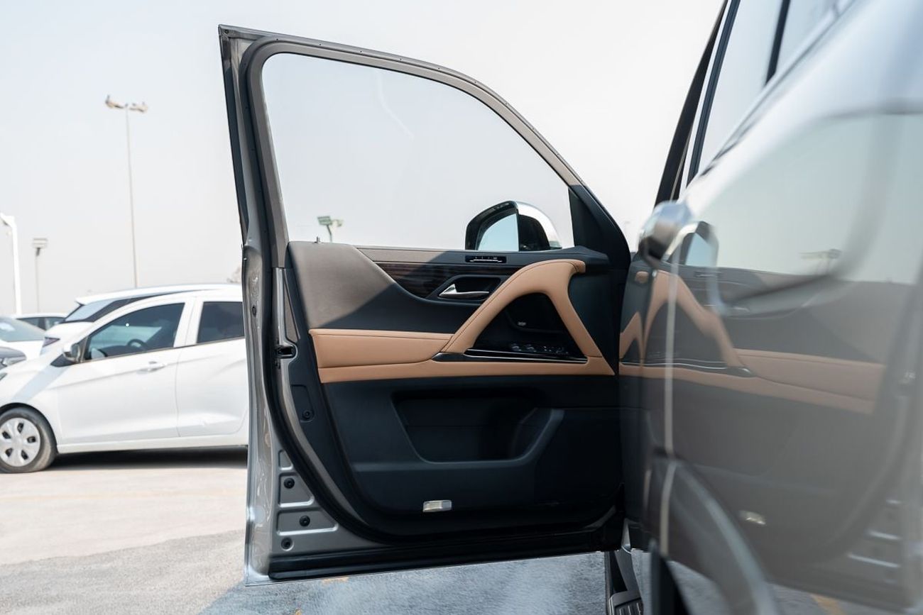 لكزس LX 600 7 seater Petrol 3.5L Automatic Transmission 2025