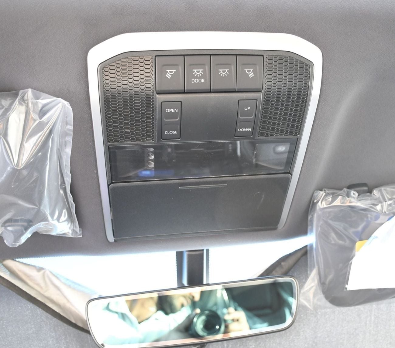 Toyota Land Cruiser GXR 3.5L Twin turbo Black inside Black