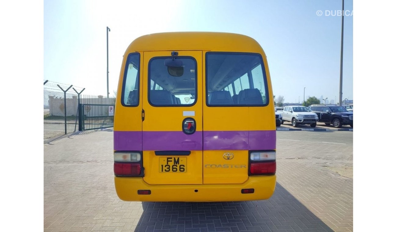 تويوتا كوستر TOYOTA	COASTER	2009 YELLOW || 	CC4000 || 	DIESEL || MANUAL || EXPORT ONLY || RIGHT HAND DRIVE.