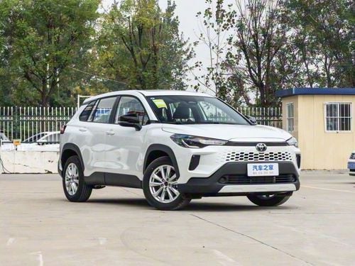 تويوتا كورولا كروس 1.8L XL (HEV)