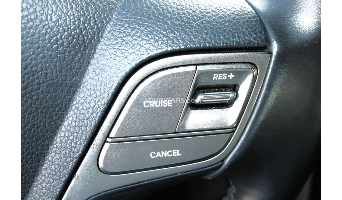 Hyundai Santa Fe GL Hyundai Santa Fe 2014 GCC, in excellent condition