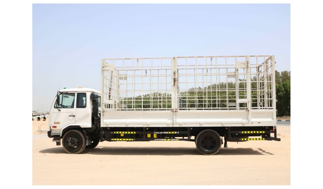 Nissan United Diesel 2016 - UD MK 210 - 7 TON - GCC SPECS  - EXCELLENT CONDITION VAT EXCLUDED