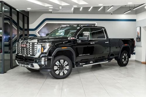 GMC Sierra V8 6.6L diesel Denali 2500 HD DIESEL LONG