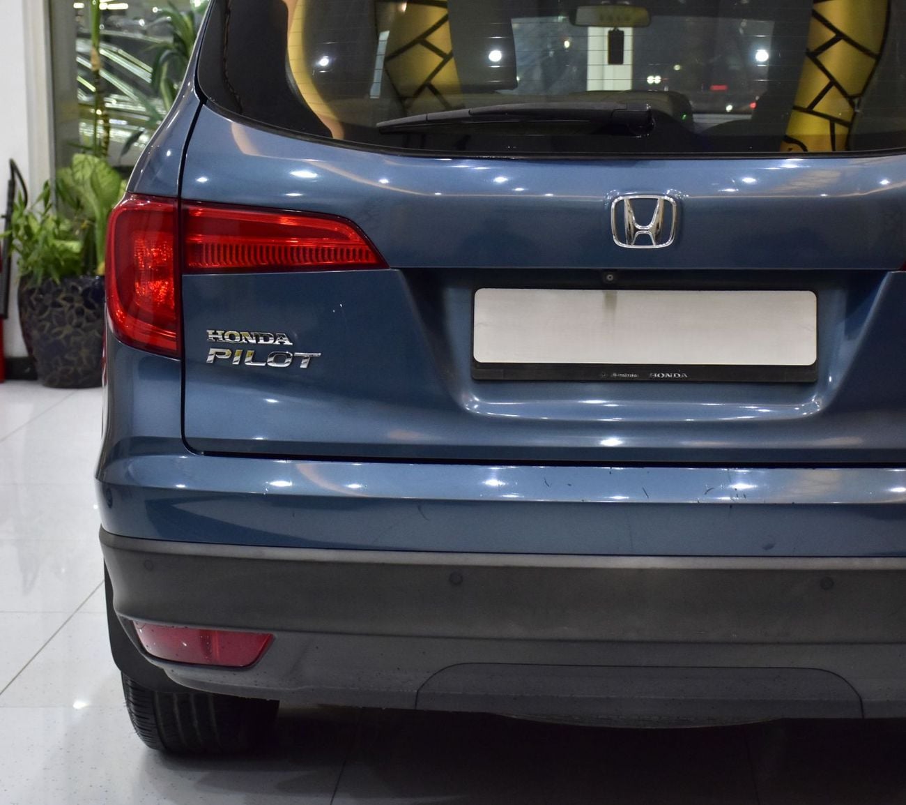 Honda Pilot EXCELLENT DEAL for our Honda Pilot ( 2016 Model ) in Blue Color GCC Specs