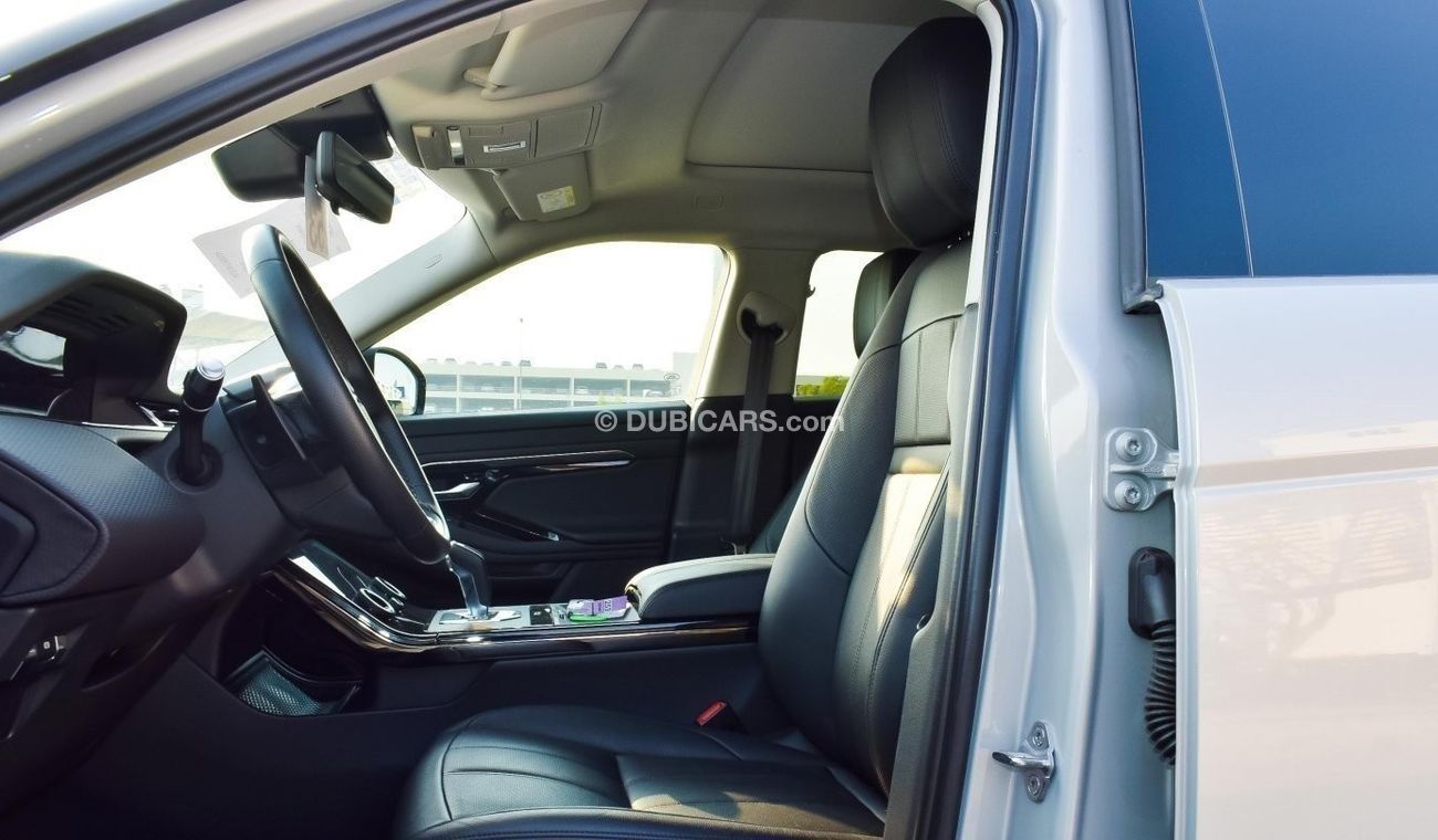 Land Rover Range Rover Evoque 2.0P MHEV R-Dynamic S 300PS Auto (175,000 AED including vat)