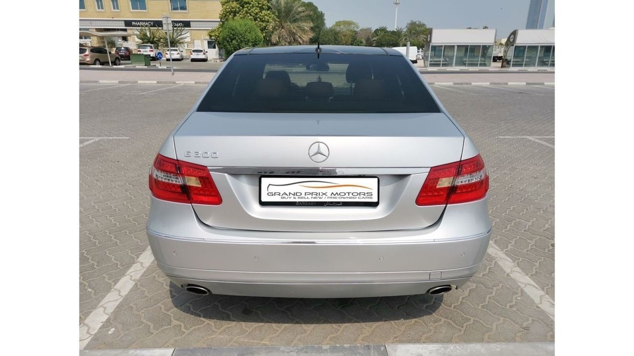 Mercedes-Benz E300