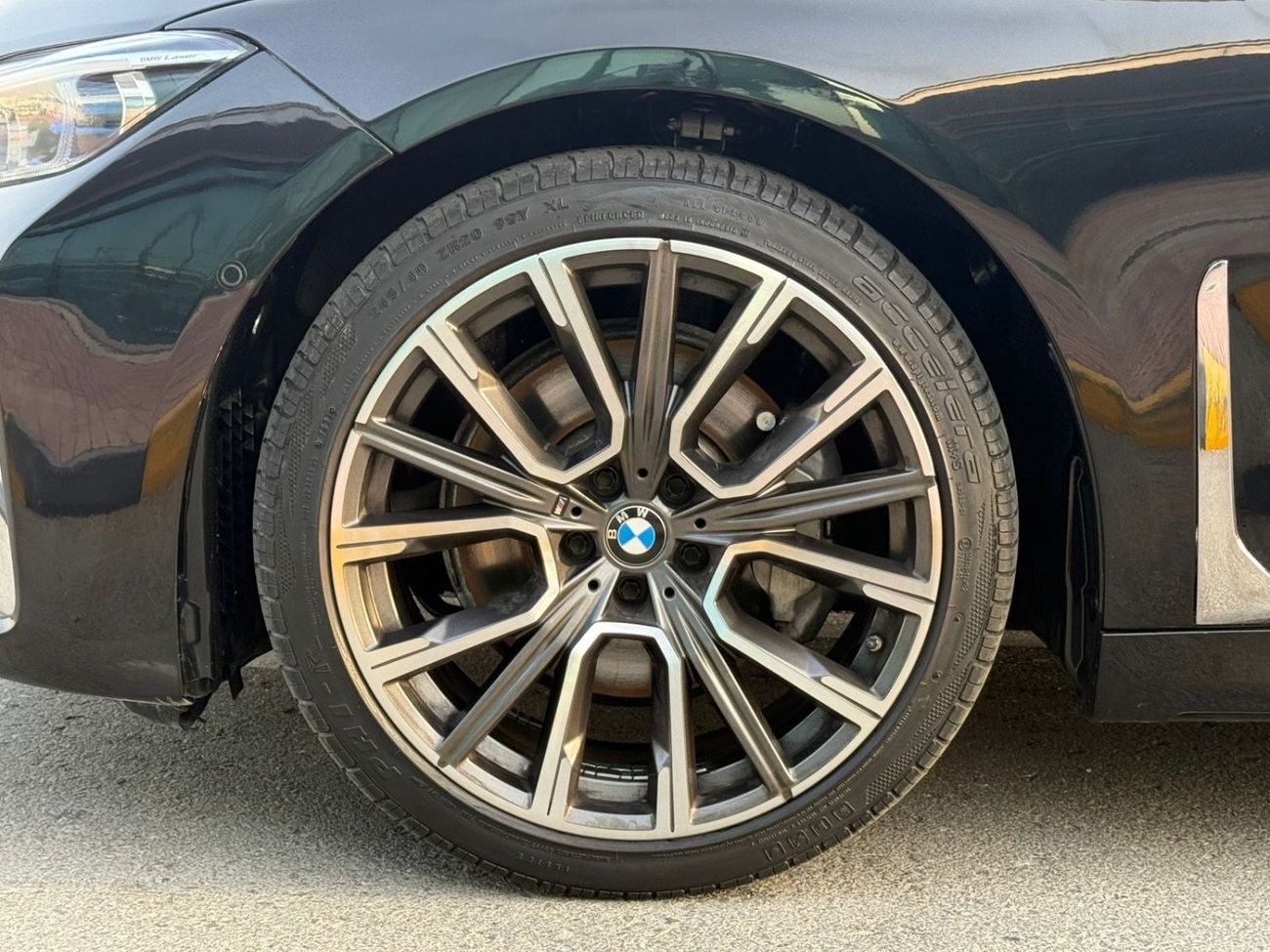 BMW 730Li Exclusive 2.0L