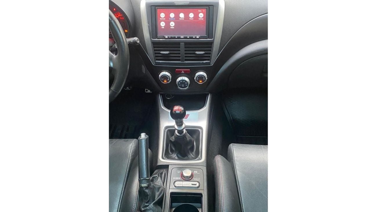 سوبارو امبريزا WRX