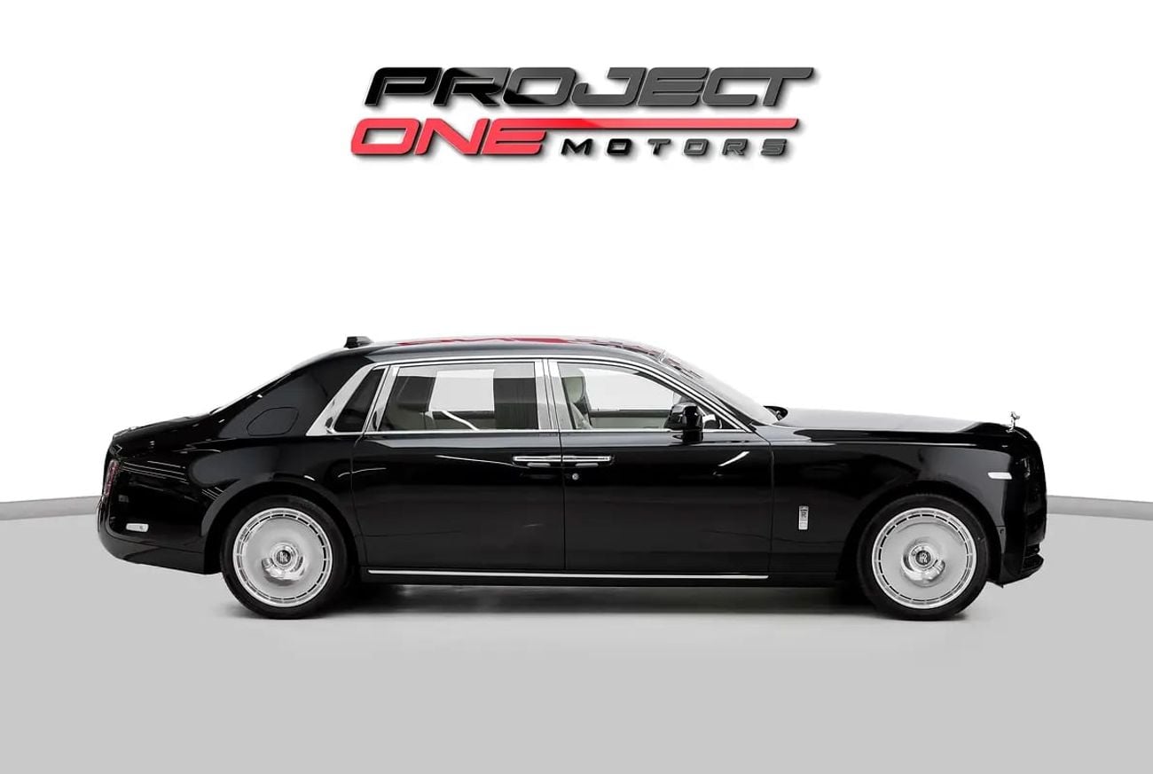 Rolls-Royce Phantom EWB WITH WARRANTY AND SERVICE CONTRACT