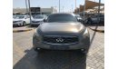 Infiniti FX35