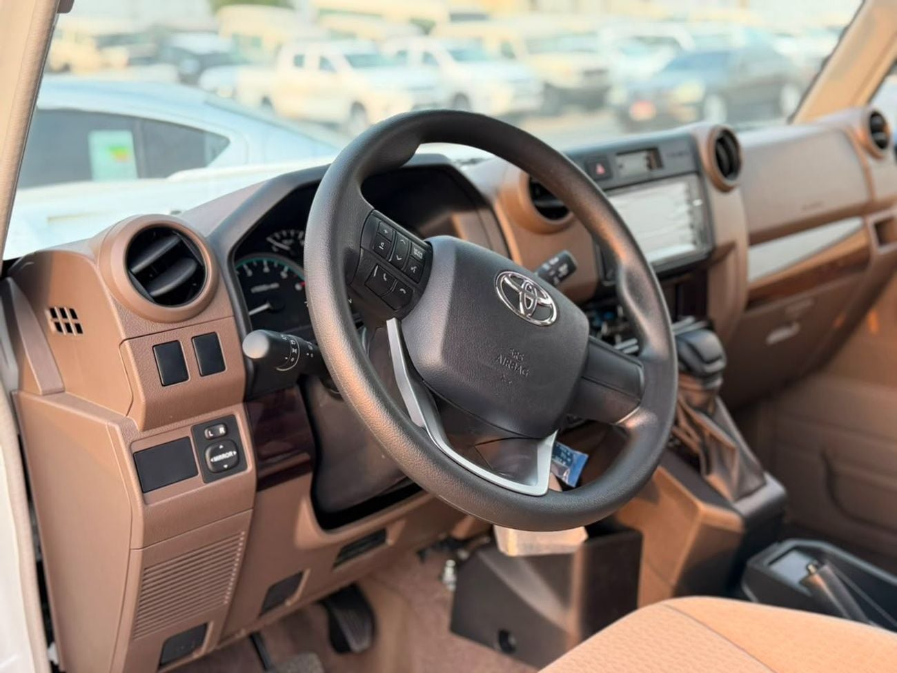 تويوتا لاند كروزر 70 HT VXR 5 DOORS 4.0L