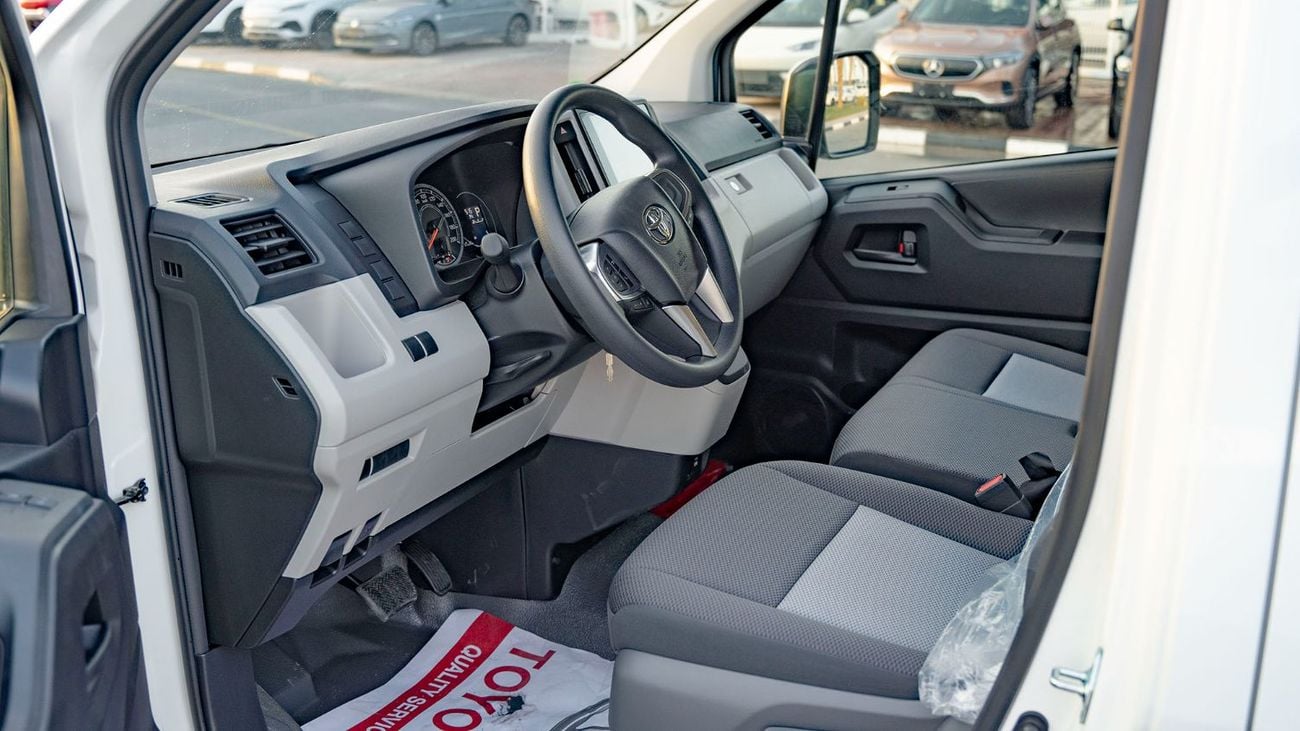 Toyota Hiace 2025 Toyota Hiace Cargo RWD 3.5L petrol AT - GCC (Export Price)
