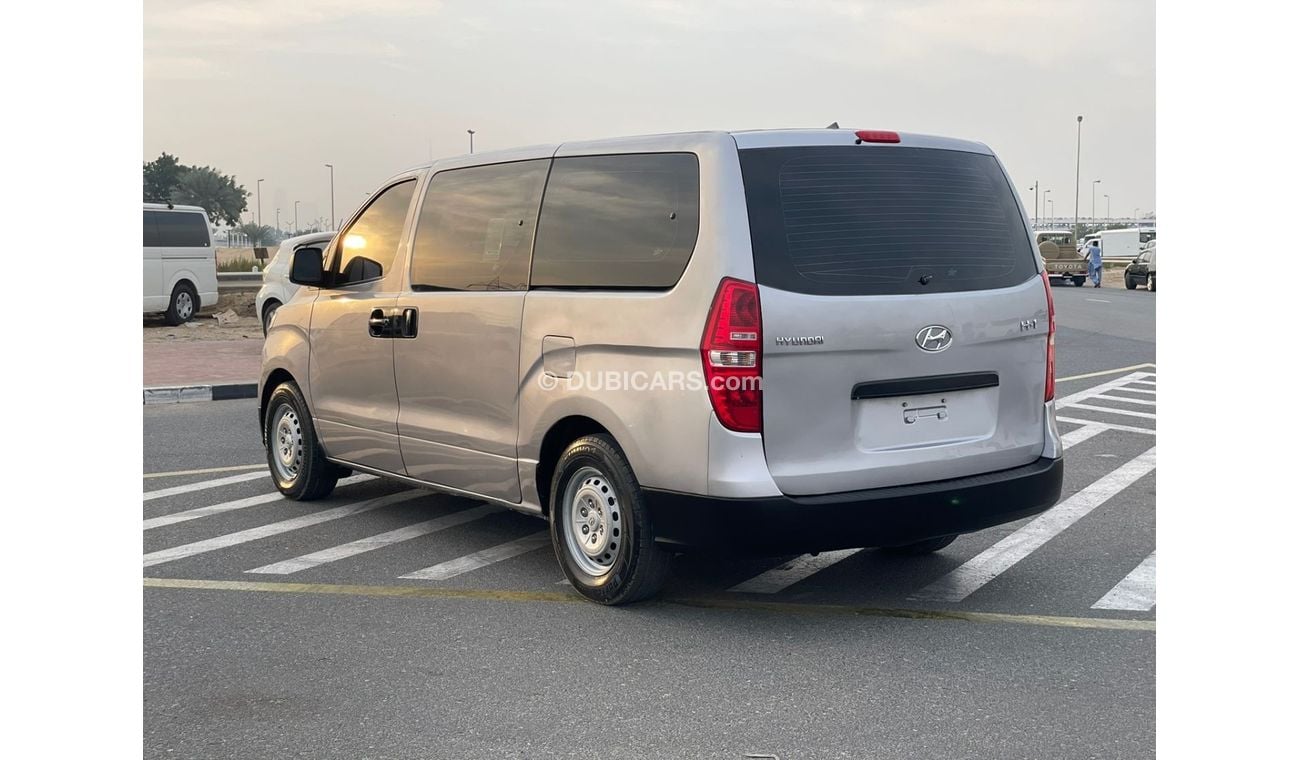 Hyundai H-1 2019 HYUNDAI H 1 - 2.4L V4 - 12 SEATER - Automatic - PETROL / EXPORT ONLY