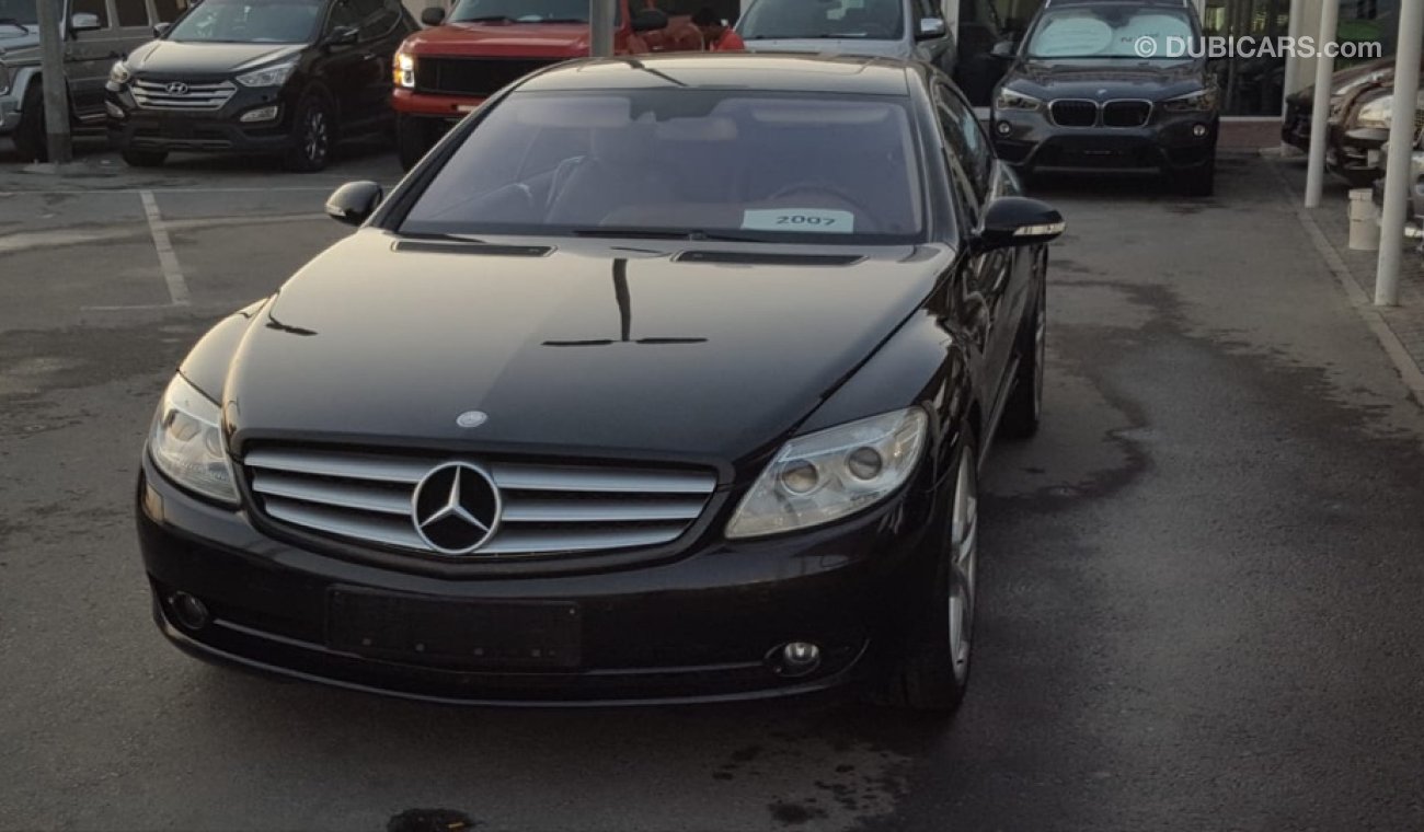 مرسيدس بنز CL 500 مرسيدس Cl500 موديل 2007 السياره بحاله ممتازه من الداخل والخارج ولا تحتاج اي مصروف