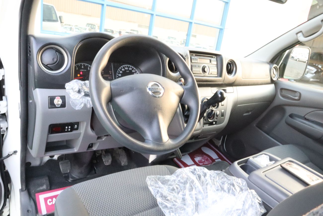 Nissan Urvan 2.4 L URVAN CHILLER FULL VAN GCC