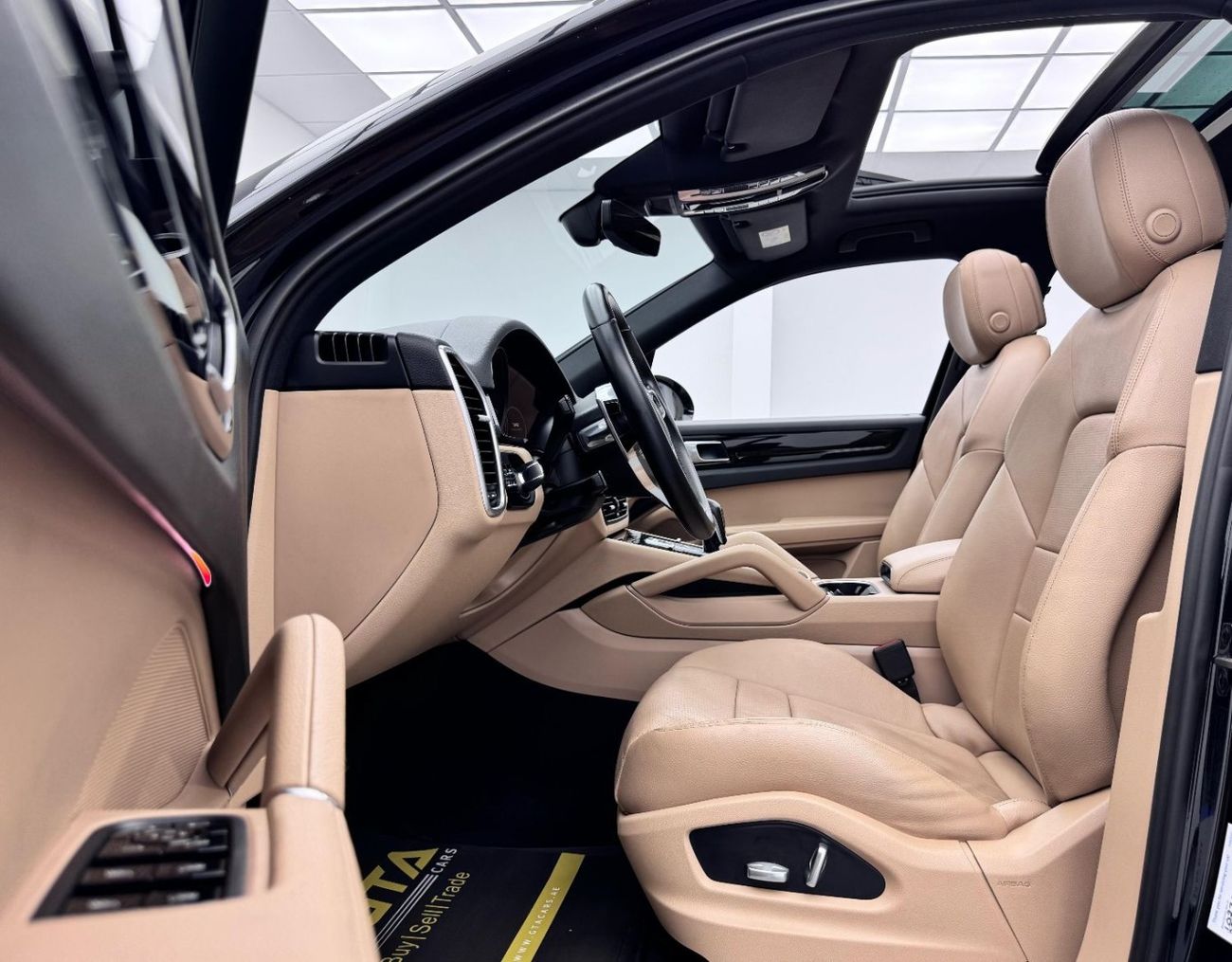 Porsche Cayenne Std 3.0L (340 HP) 2018 Porsche Cayenne, Oct 2025 Porsche Warranty, Full Porsche Service History, Ful