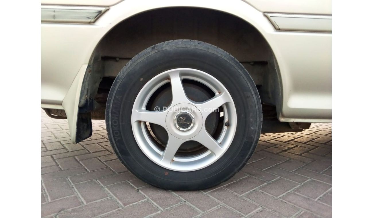 Toyota Hiace TOYOTA HIACE VAN RIGHT HAND DRIVE(PM31184)