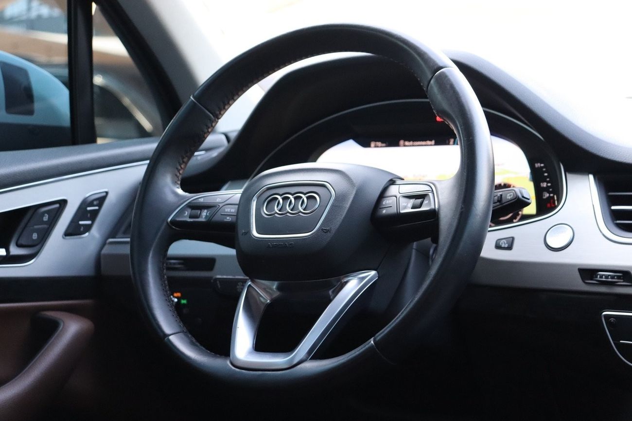 أودي Q7 AUDI Q7 S-Line / 2017 / GCC / Original Paint/ Full Option