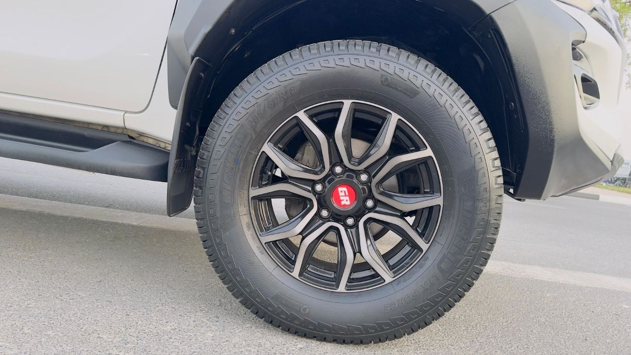 Toyota Hilux GR BODY KIT INSTALLED | RHD | 2019 | 2.8L DIESEL ENGINE | (AT) | REAR VIEA CAMERA | ELECTRIC SEAT