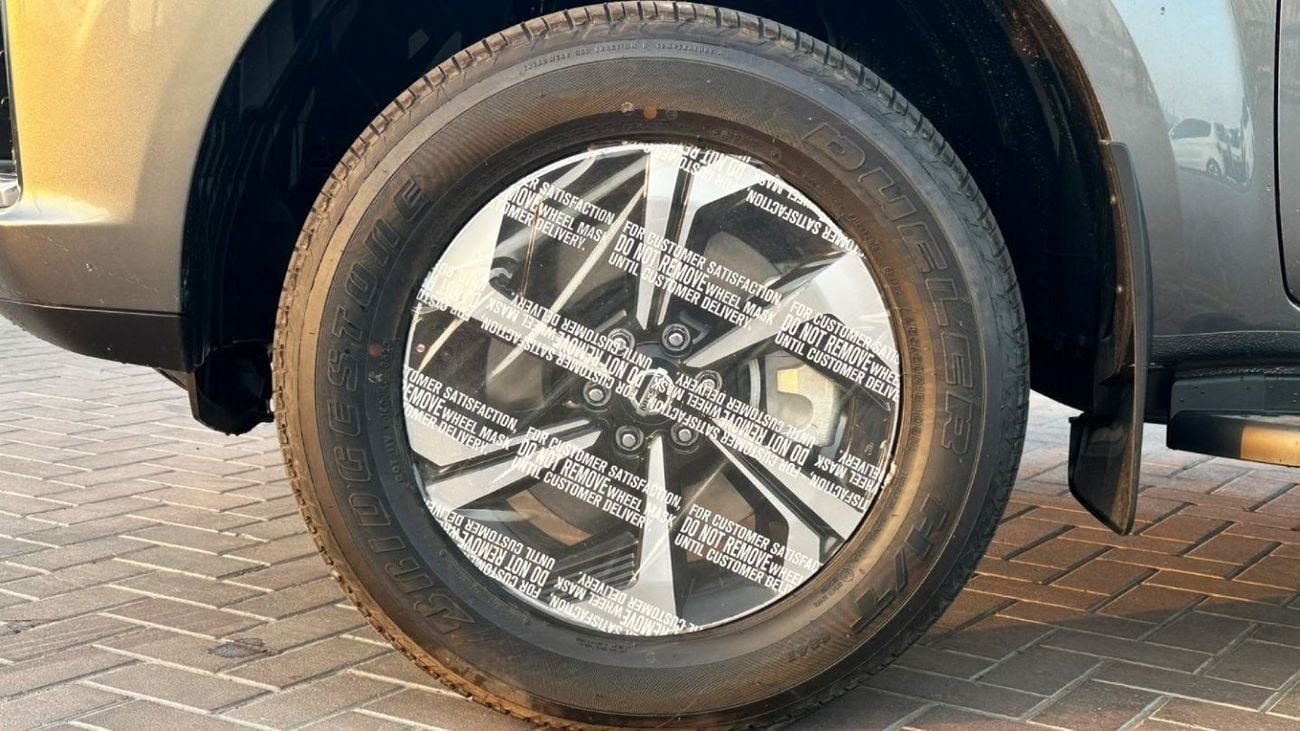 نيسان إكستيرا نيسان اكستيرا 2.5 لتر رباعي الدفع - 7 مقاعد (للتصدير فقط)