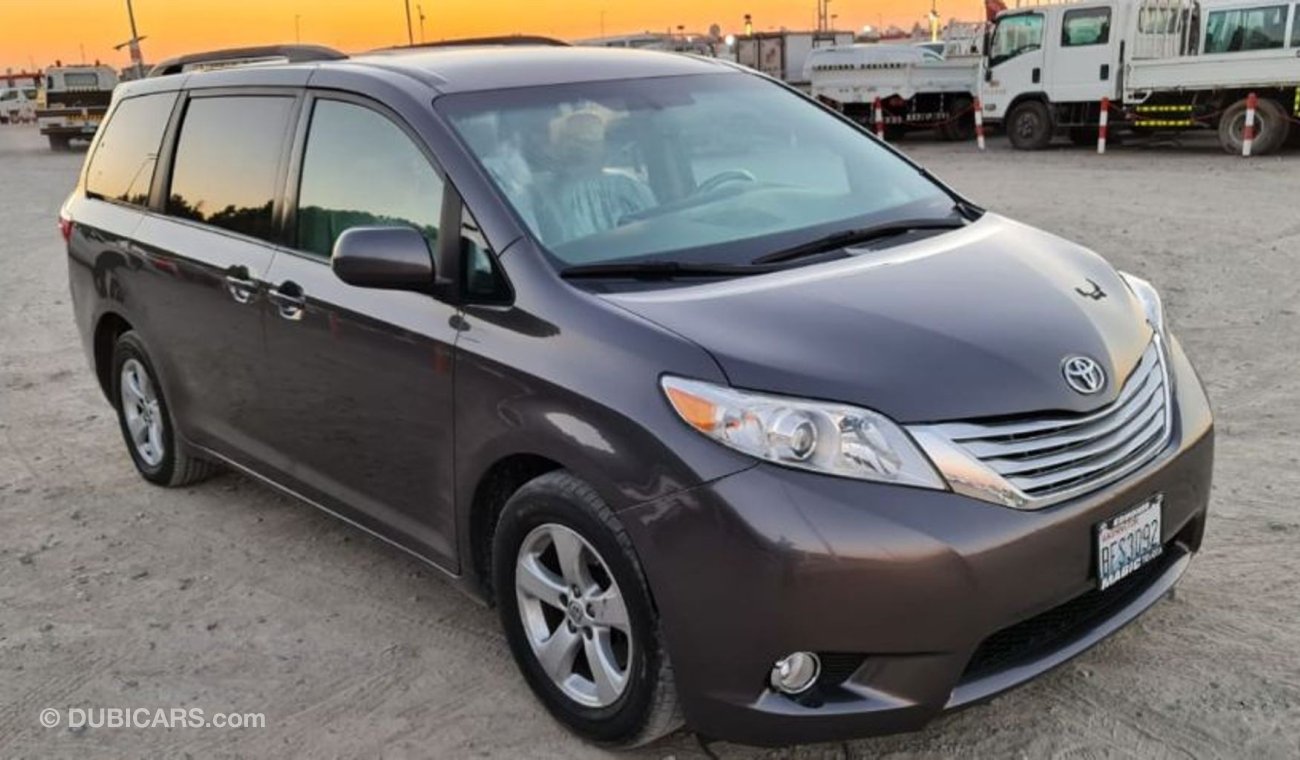 Toyota Sienna 2015 For urgent SALE 8-Seater