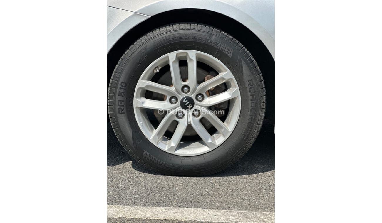 كيا أوبتيما موديل 2011 خليجي حاله ممتازه جدا من الداخل والخارج فل مواصفات