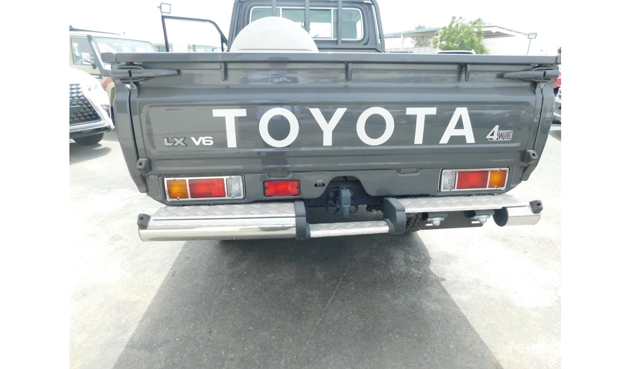 Toyota Land Cruiser Pick Up 79 SINGLE CAB PICKUP LX LIMITED V6 4.0L PETROL MANUAL