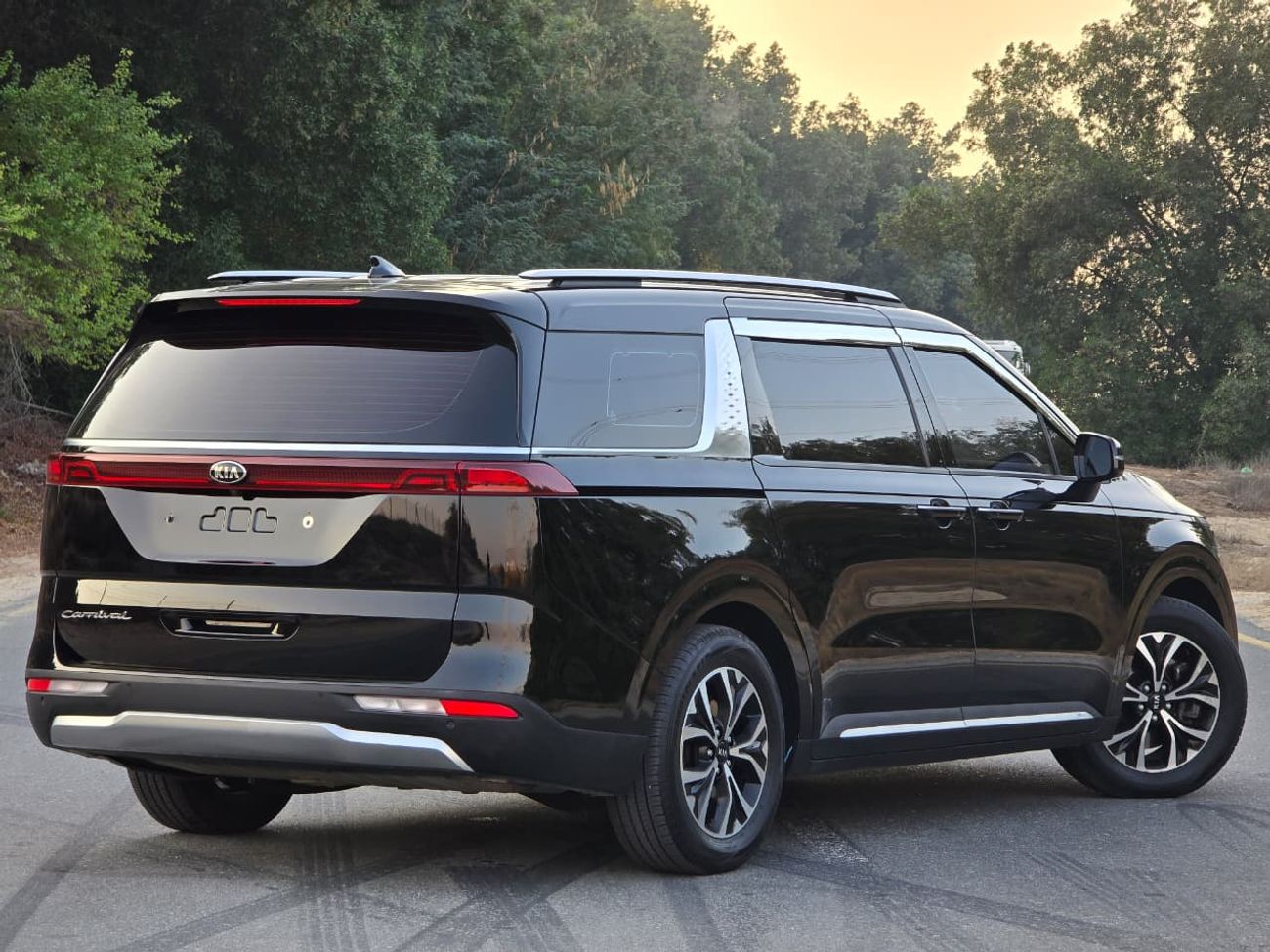 كيا كارنيفال KIA CARNIVAL 2021 DIESEL // KOREAN // ACCIDENT FREE // FULL OPITION // ORGINAL PAINT // 9 SEATS