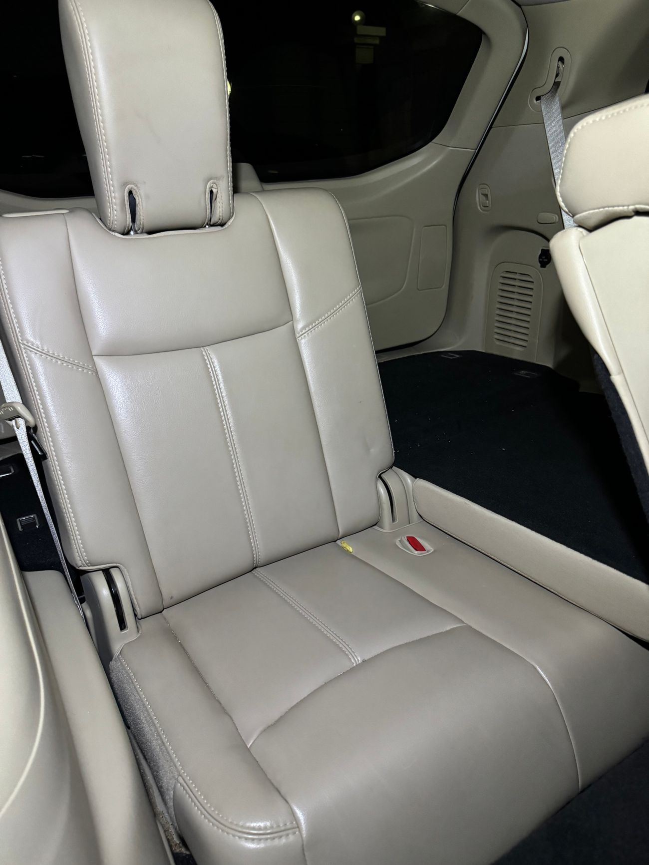 Nissan Pathfinder SV