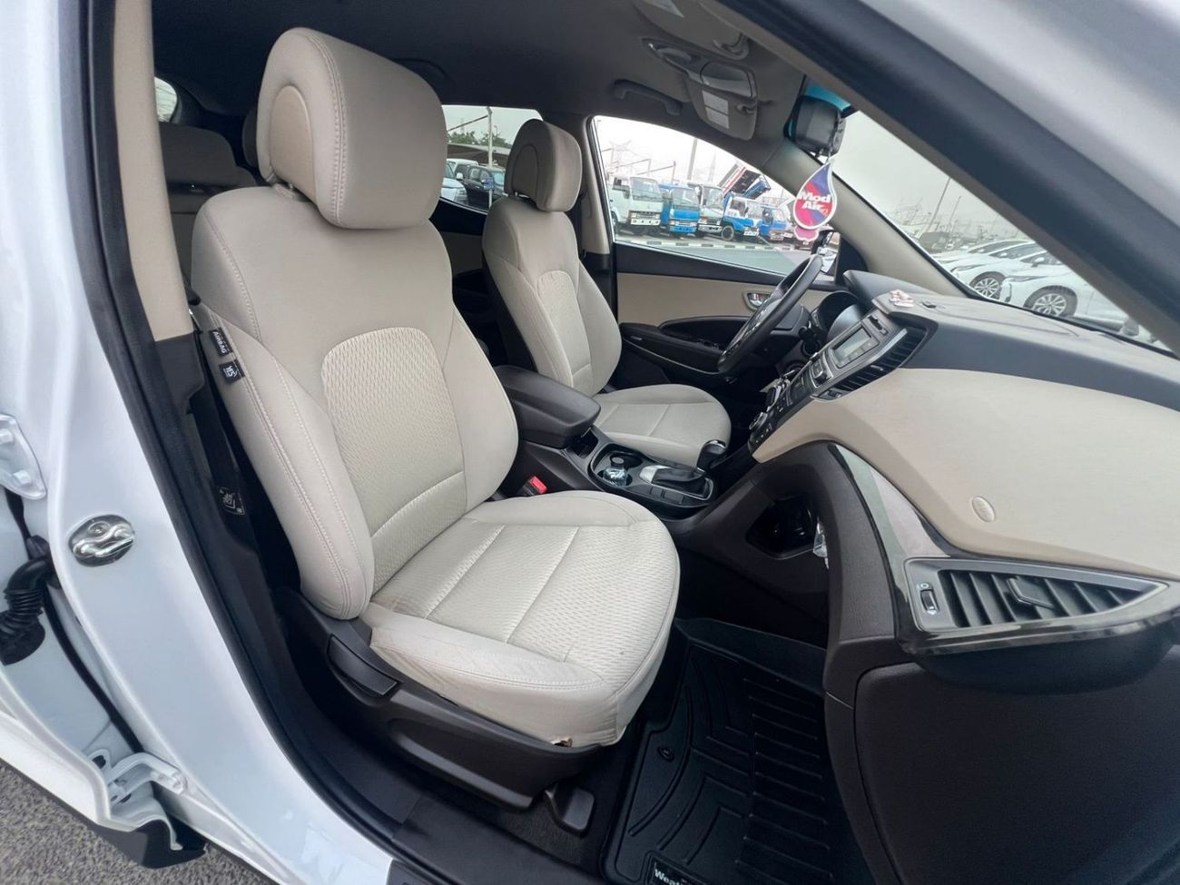 هيونداي سانتا في 2018 HYUNDAI SANTAFE SPORT -  4X4 - 4wheel drive - V4 - 2.7 L - Rear Cam - Bluetooth-