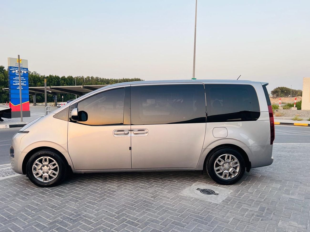 Hyundai Staria 11 SEAT