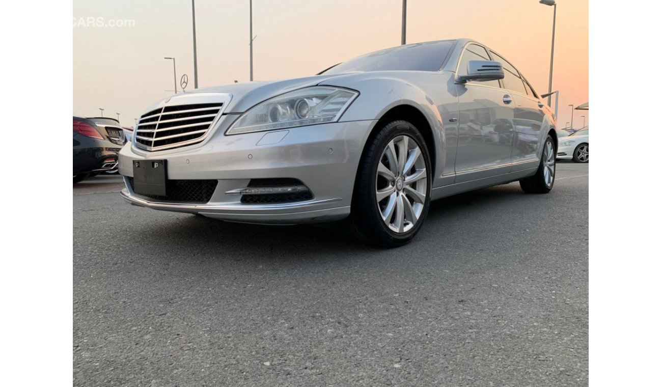 Mercedes-Benz S 550 Mercedes S550_2012_Excellent_Condihion _Full option