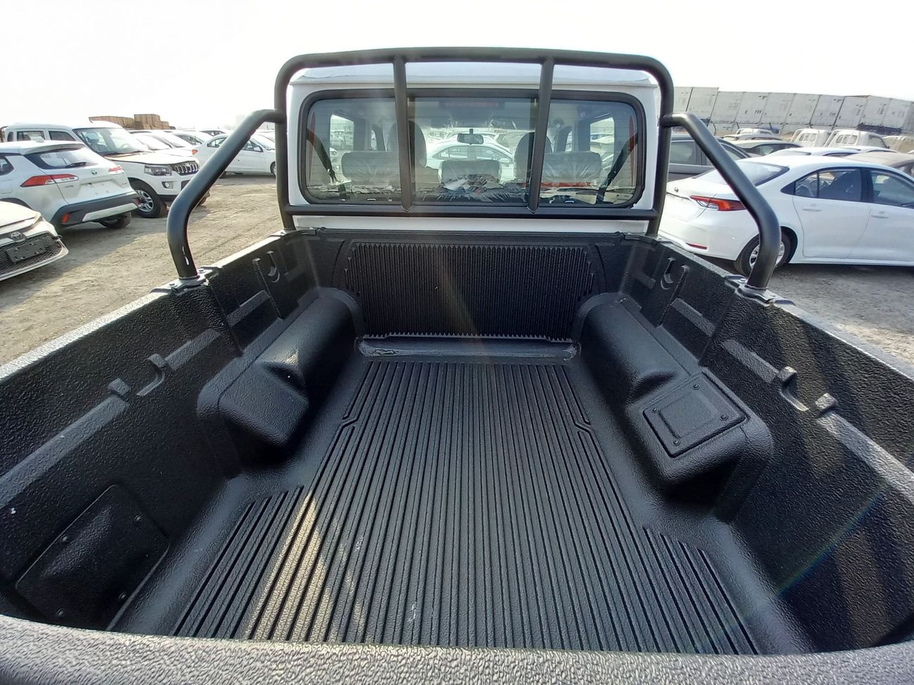 ماهيندرا سكوربيو 2.2L MHAWK TURBO DIESEL / "7" DVD SCREEN / 4WD