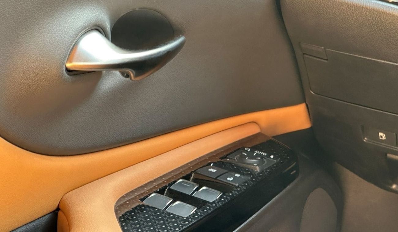 Lexus ES300h Hybrid 2.5L 4 Cylinders 2023 GCC Low Mileage