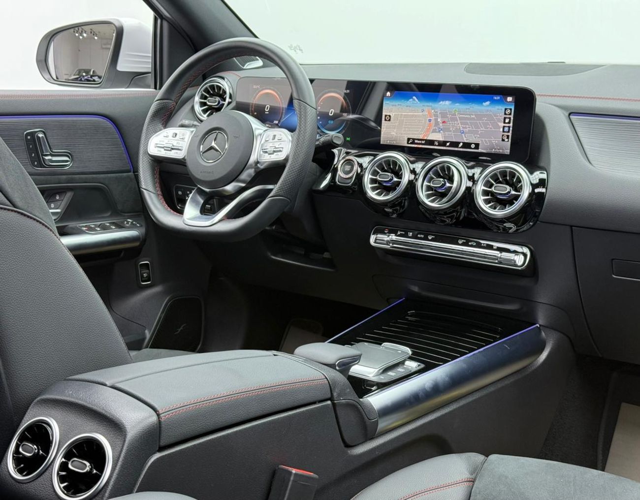 Mercedes-Benz EQA 350 SUV 4MATIC 2024 Mercedes Benz EQA 350 4Matic, 5 Years Warranty + Service Pack, Very Low Km, Fully Loaded