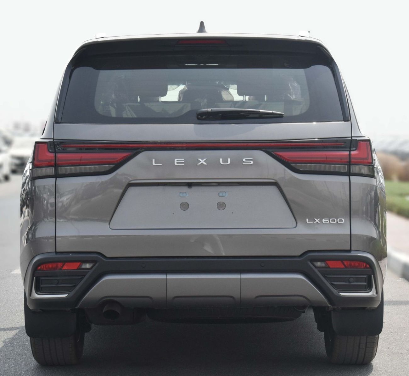 Lexus LX 600 Lexus LX 600 Luxury 3.5TT, 22” wheels - 2025