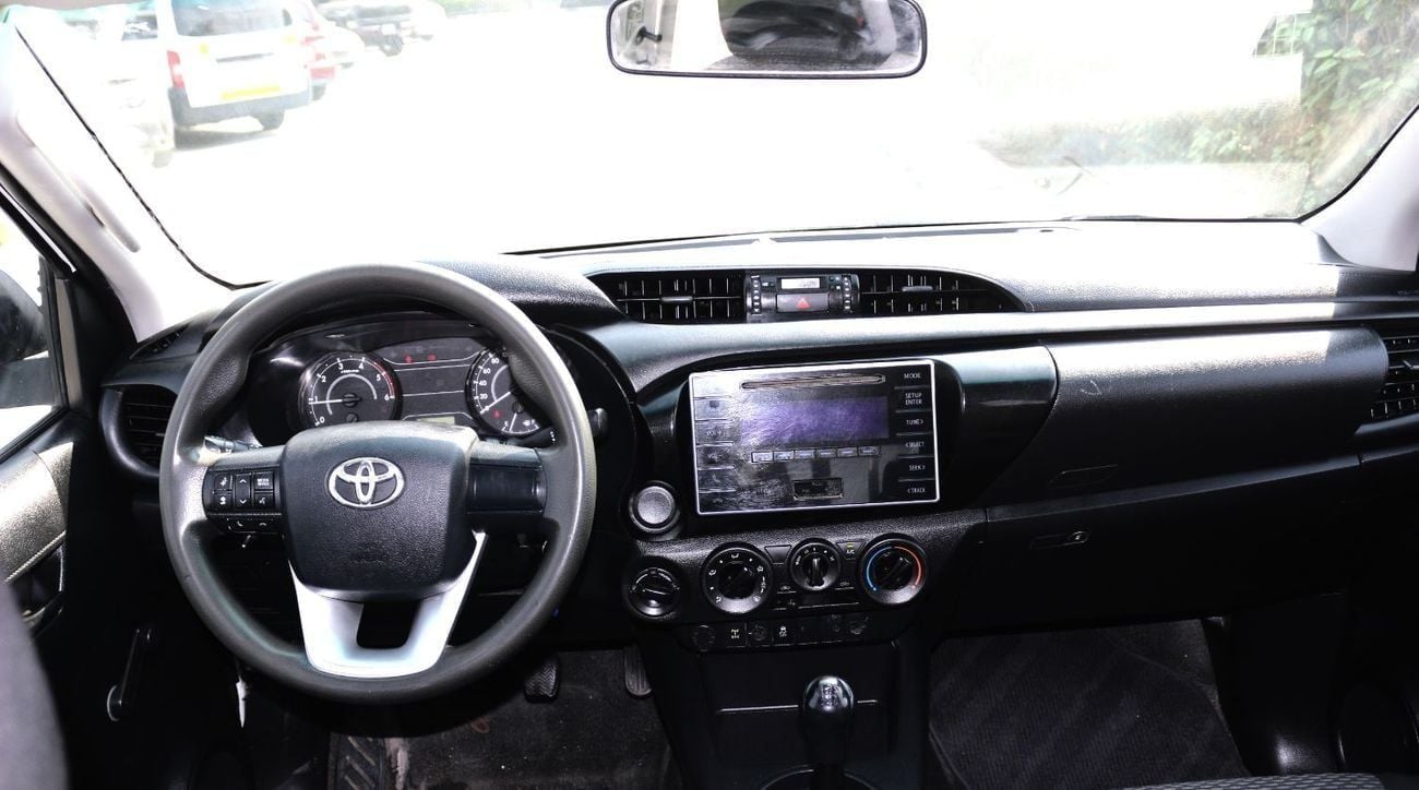 Toyota Hilux DLS 2.4L