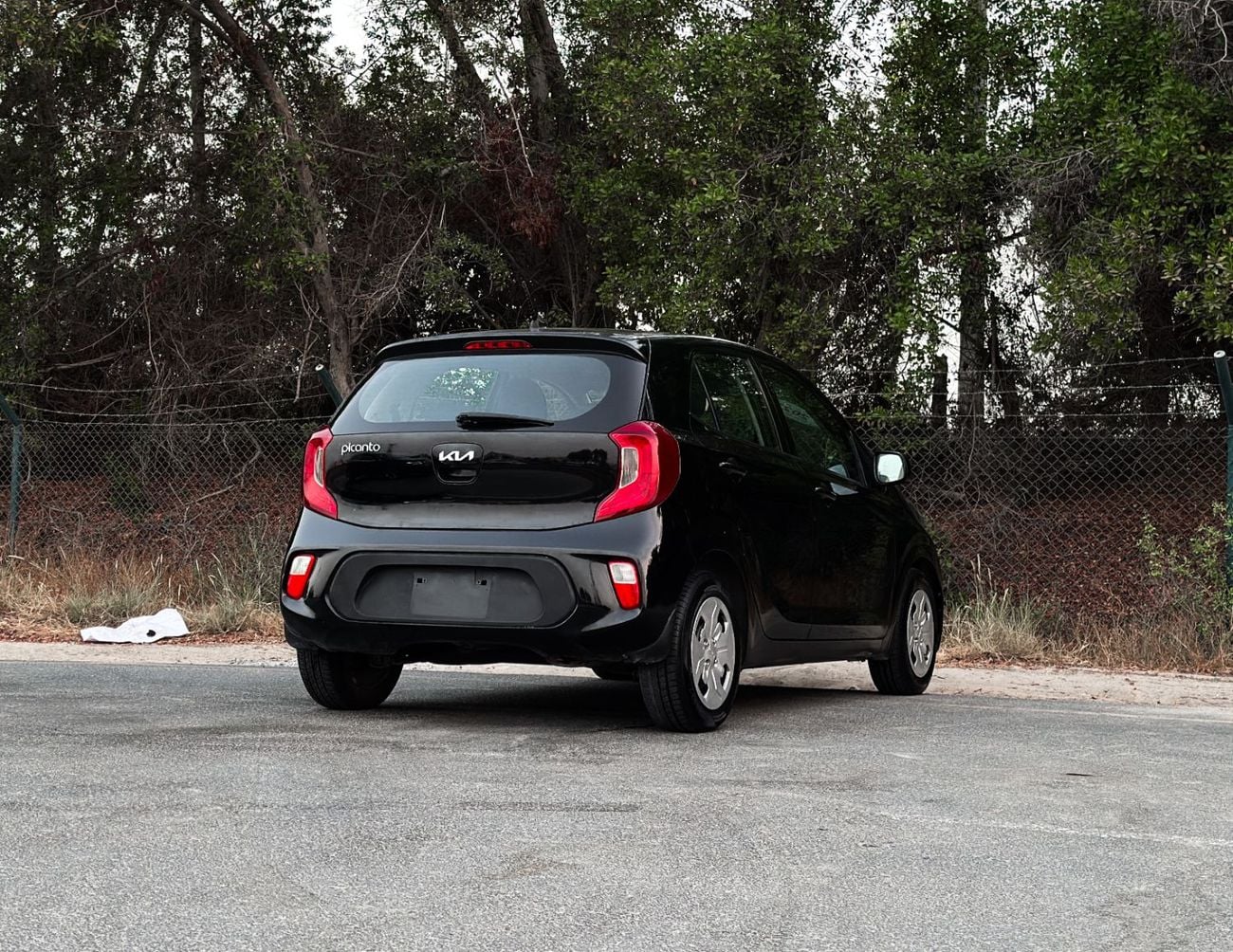 Kia Picanto LX Kia Picanto|  1.2 L | 2023 | GCC | Accident-Free |  In Excellent Condition | 504 P.M