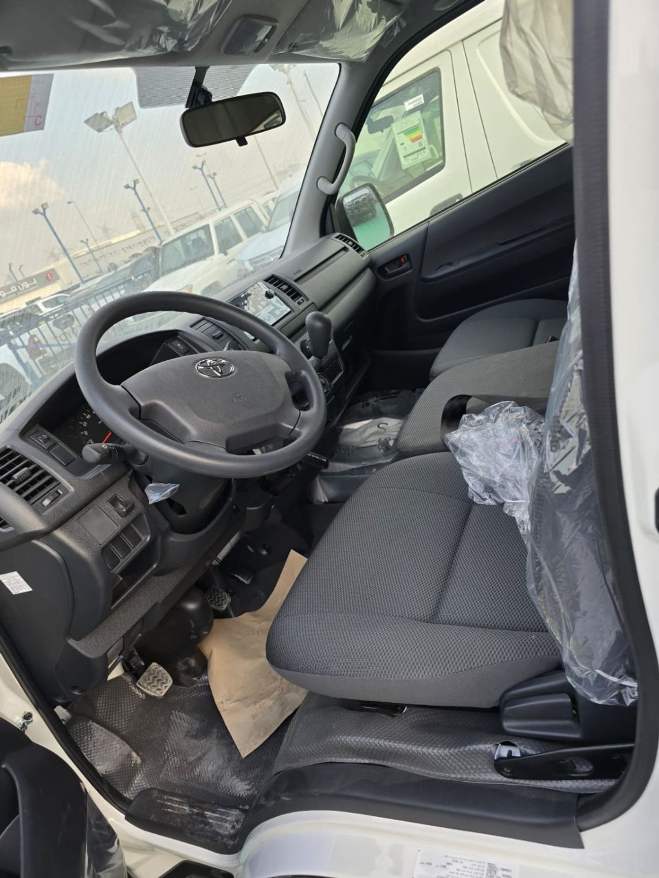 تويوتا هاياس Van 2.8L (174 HP) M/T