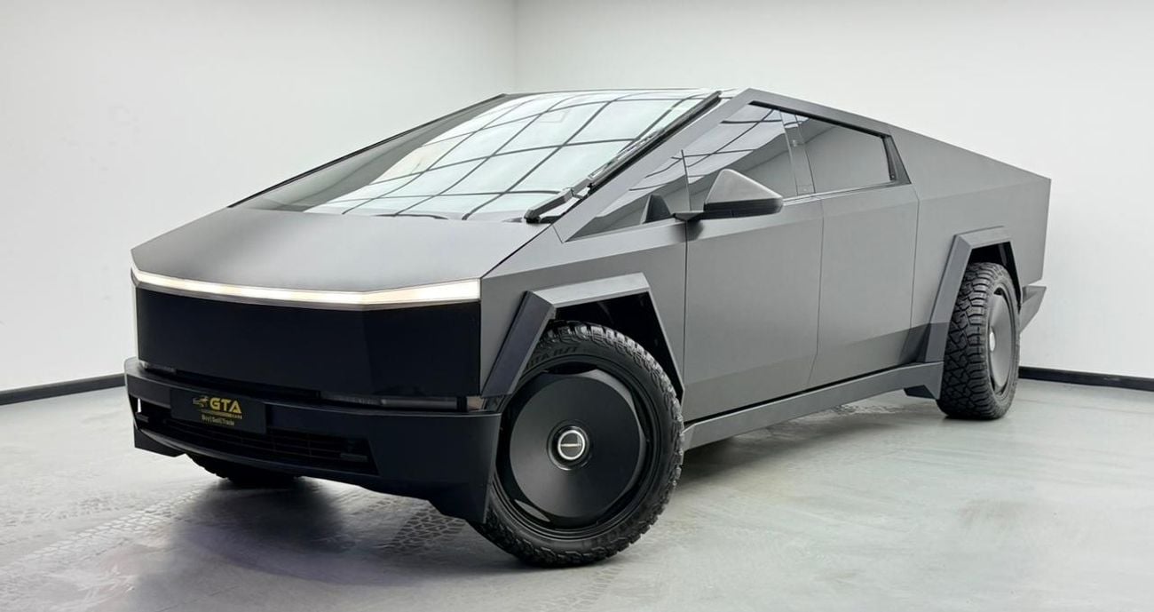 Tesla Cybertruck FOUNDATION SERIES AWD 2025 Tesla Cyber truck Foundation Series, 1 Year Warranty, Excellent Condition