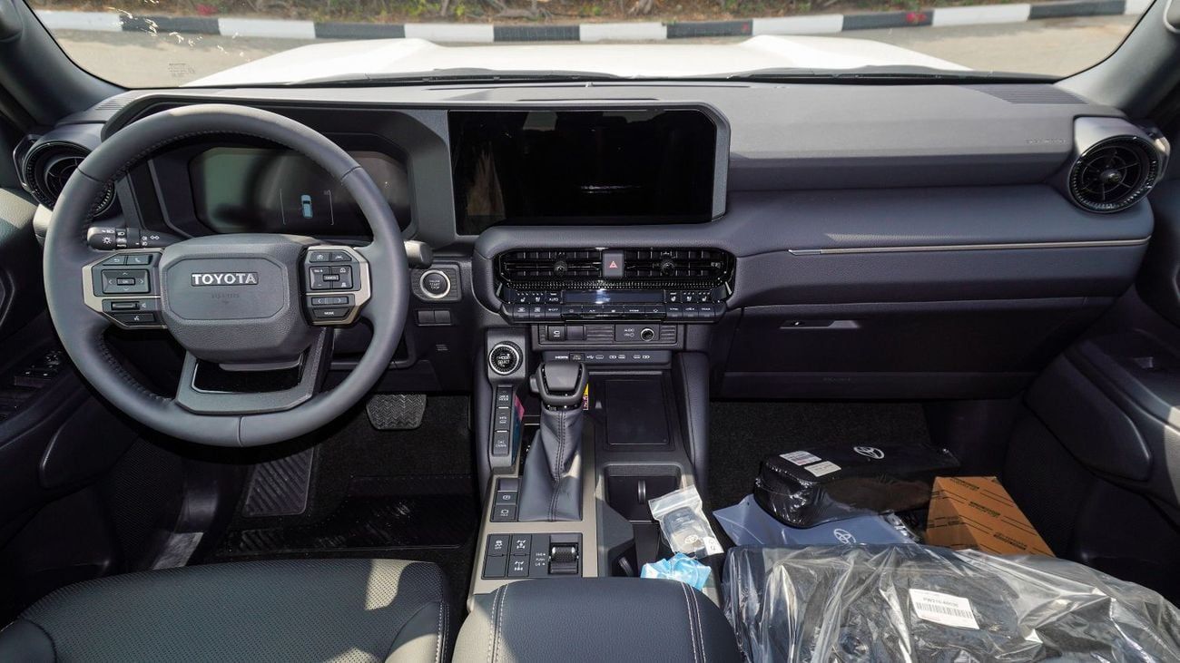 تويوتا برادو Mid ECTAGR034 - 2025 Toyota Prado - 2.4L Petrol Auto - White with Black Interior