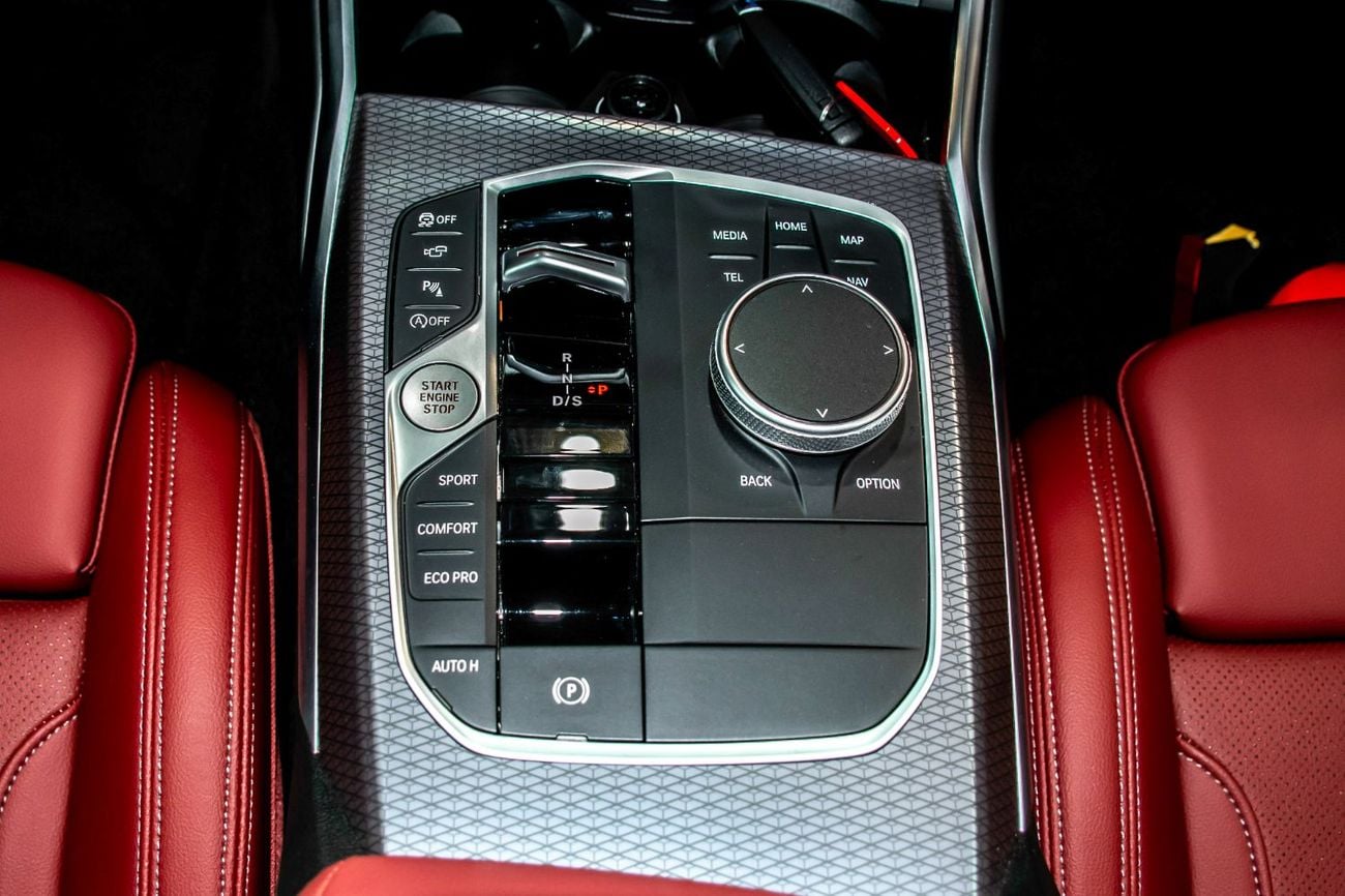 BMW 320i M SPORT