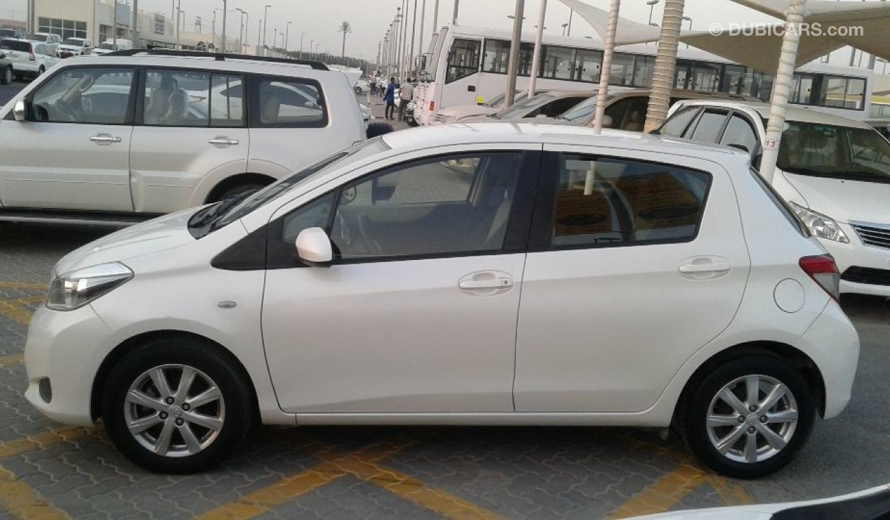 Toyota Yaris 2014 No Accident  No Paint