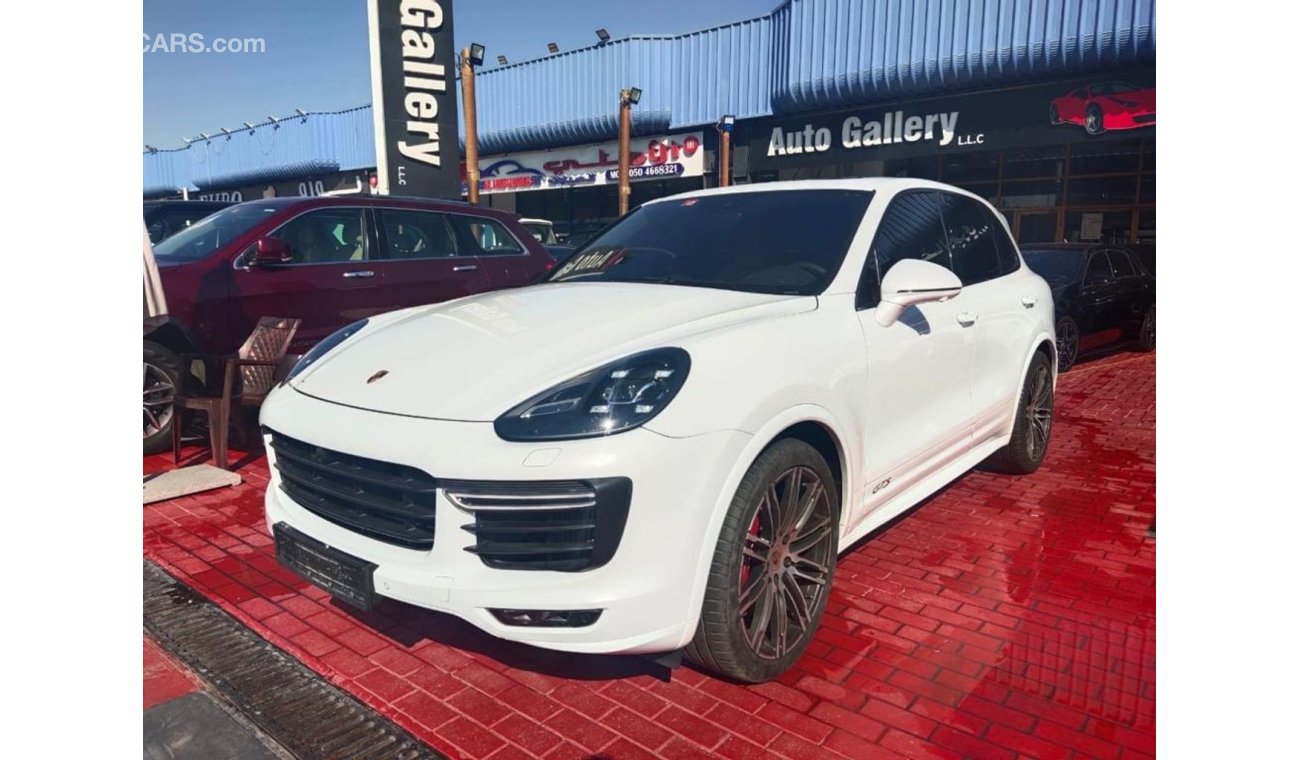 Porsche Cayenne GTS 3.6L 2016 GCC