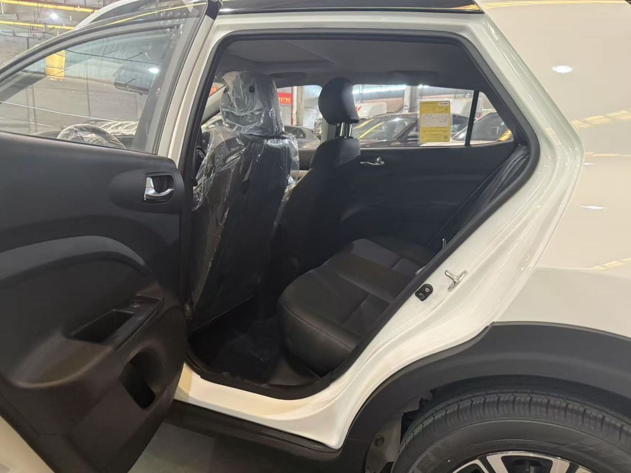 Kia KX1 1.4L CVT with sunroof