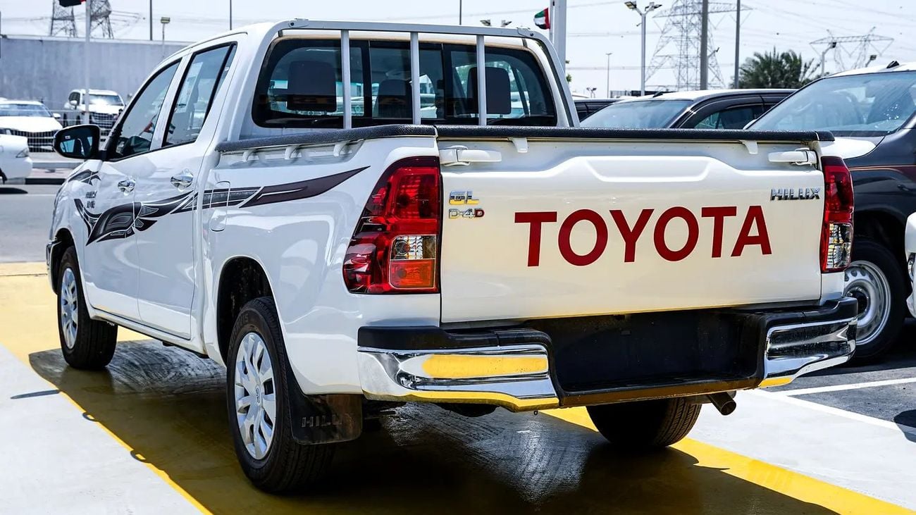 Toyota Hilux GL Double Cab 2.4 diesel GL GCC Specs