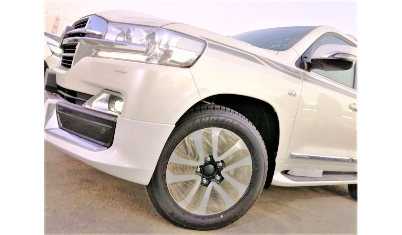 Toyota Land Cruiser 5.7 full option vxr grand tuning