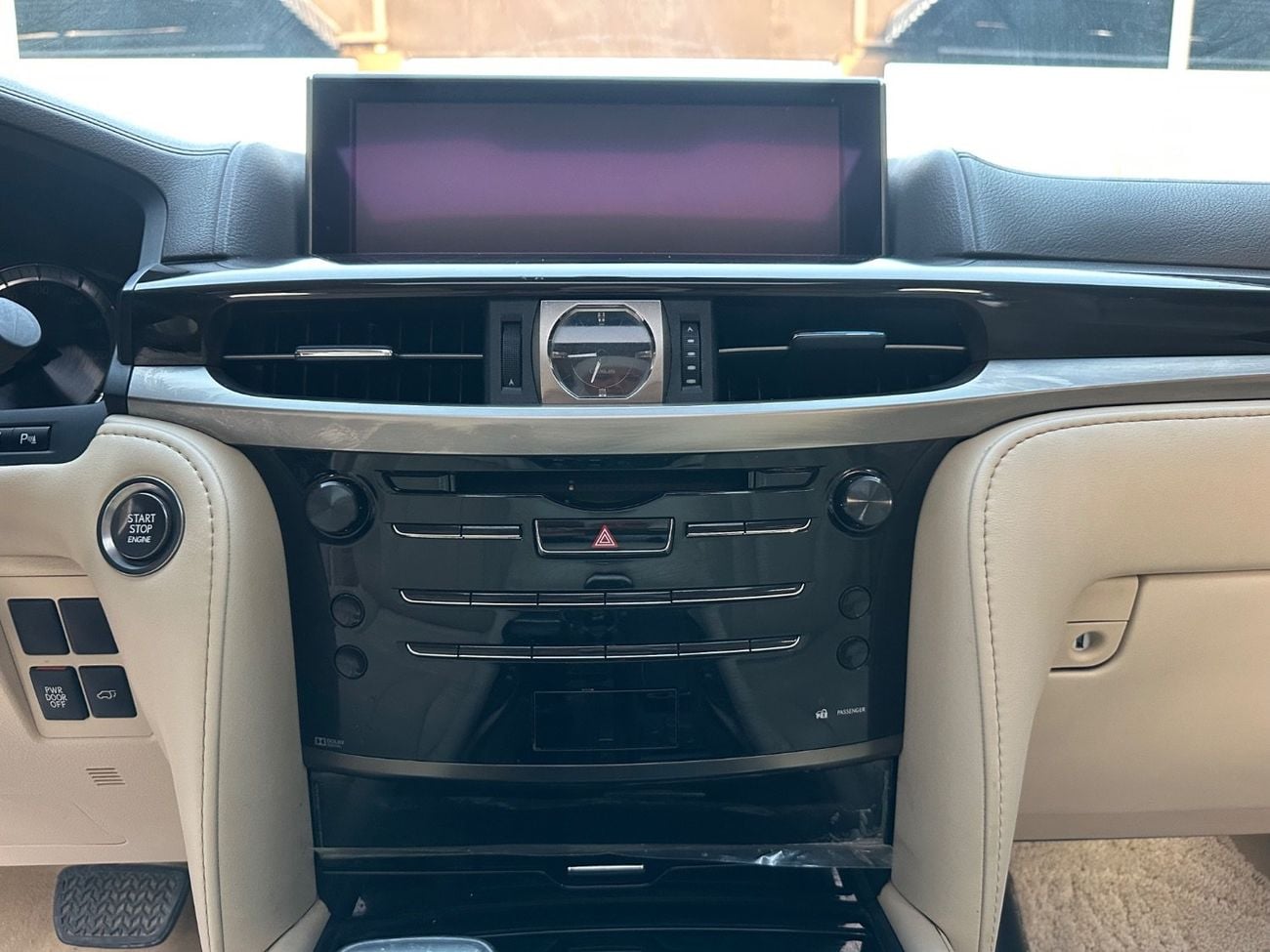 لكزس LX 570 SIGNATURE
