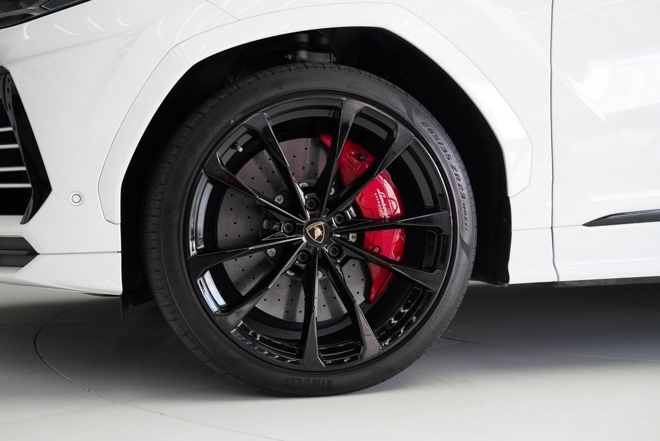 لامبورغيني اوروس STD 4.0T V8